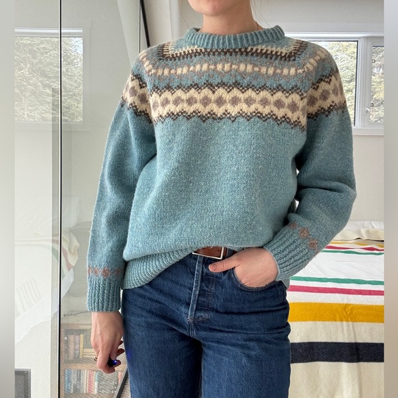 Vintage Sweaters - Vintage 100% wool fairisle sweater medium hand knit
